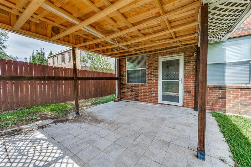 814 White Dove Drive, Arlington TX 76017 - Photo 32