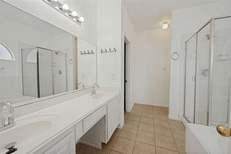 814 White Dove Drive, Arlington TX 76017 - Photo 20
