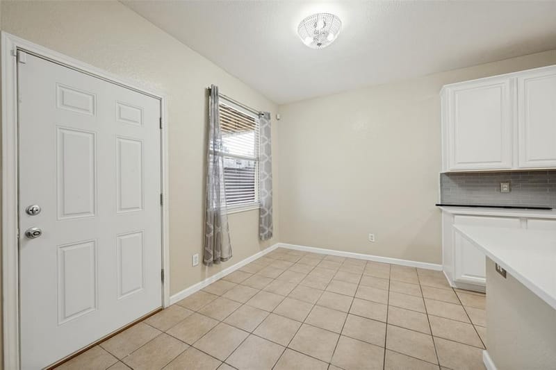 814 White Dove Drive, Arlington TX 76017 - Photo 10