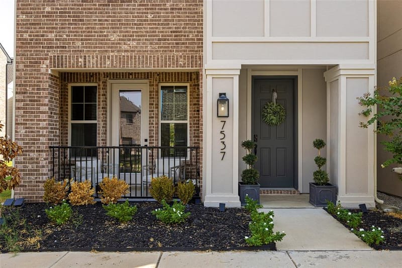 7537 Laburnam Road, Dallas TX 75228 - Photo 2