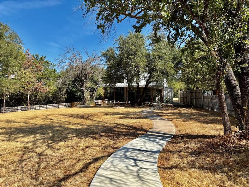 111 Rupert Court, Weatherford TX 76087 - Photo 2