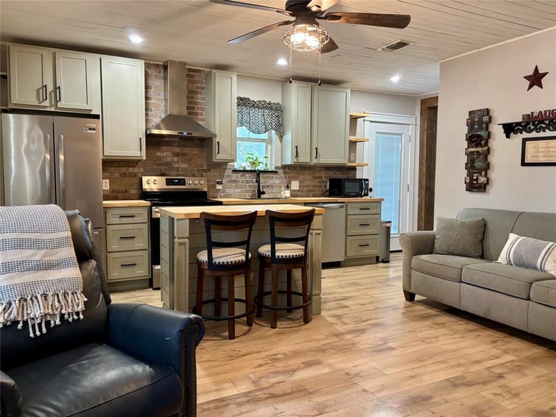 111 Rupert Court, Weatherford TX 76087 - Photo 10