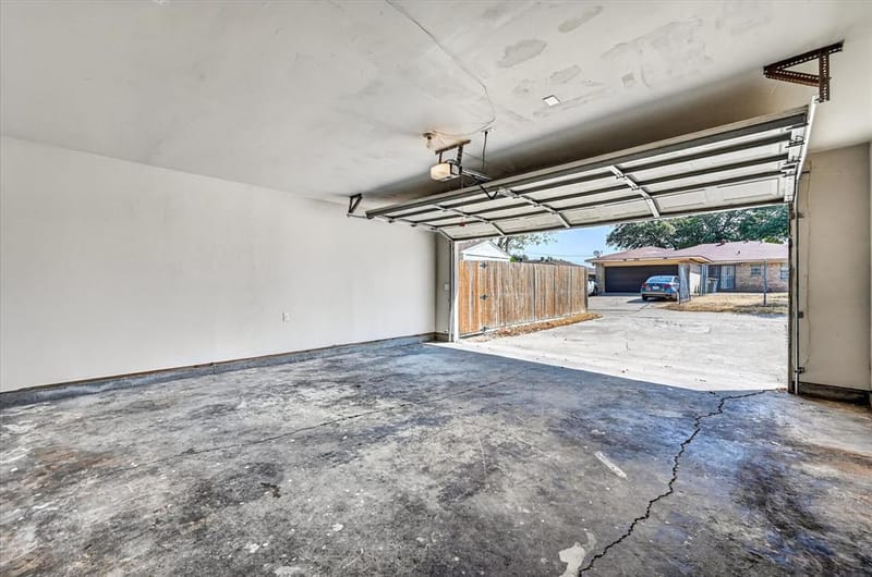 906 Pinedale Lane, Dallas TX 75241 - Photo 26