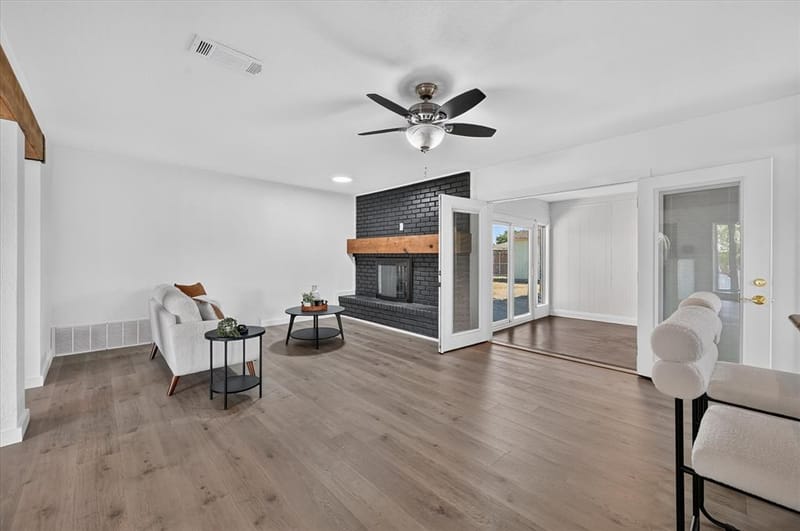 906 Pinedale Lane, Dallas TX 75241 - Photo 4