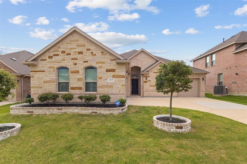 3615 Orchard Street, Grand Prairie TX 76065