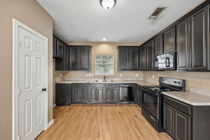 9308 Aubree Court, Fort Worth TX 76140 - Photo 7