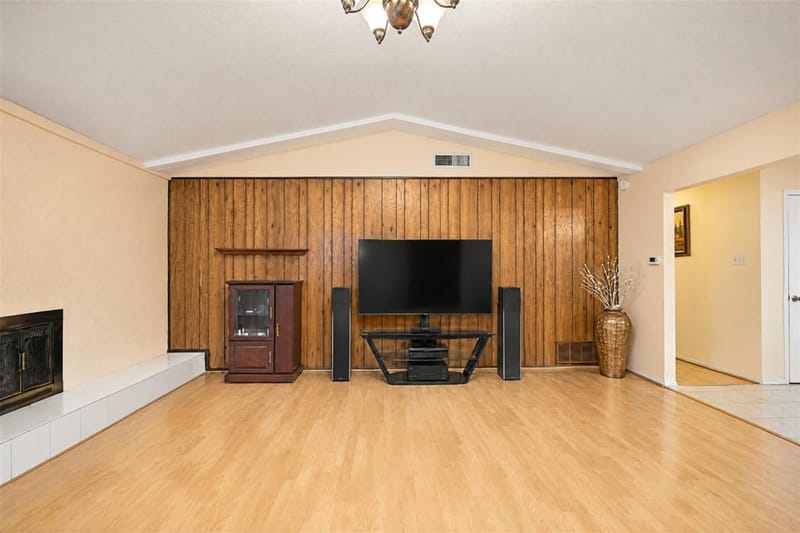 2718 Forest Park Drive, Garland TX 75040 - Photo 6