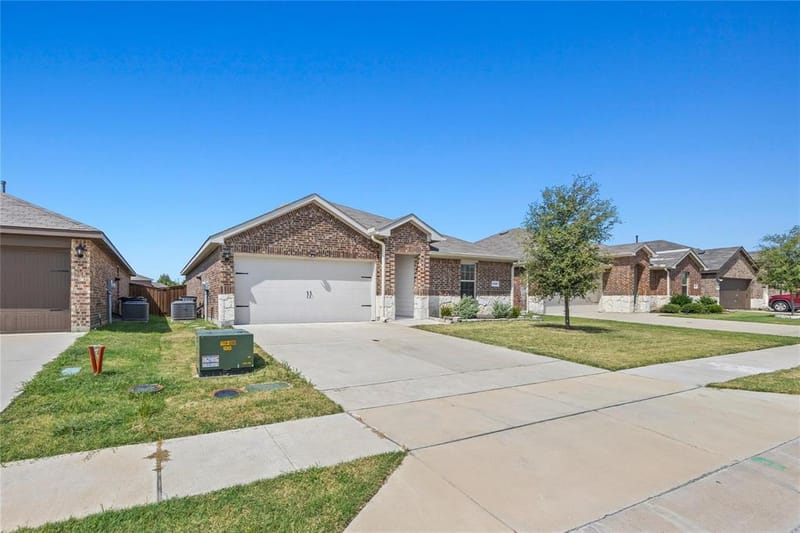 4425 Coaldale Drive, Forney TX 75126 - Photo 2