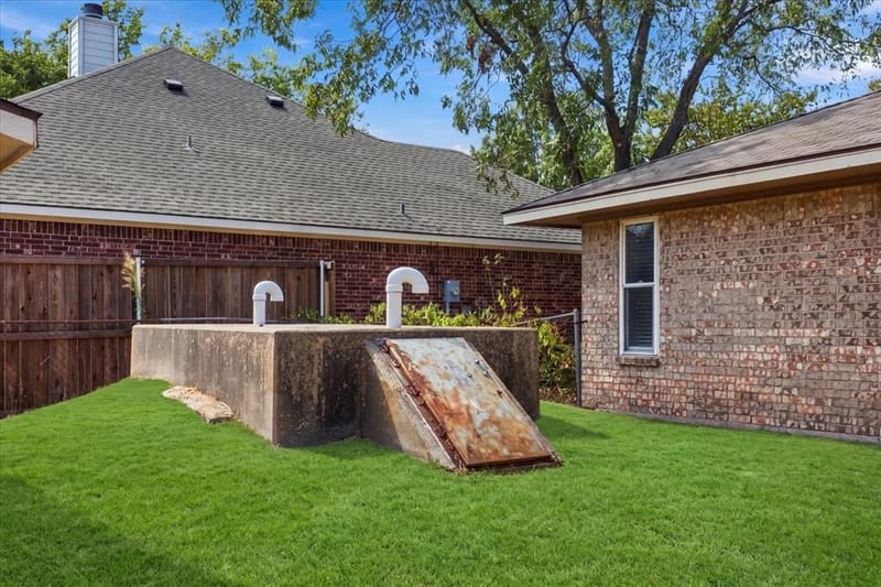 2108 N Village, Bonham TX 75418 - Photo 23