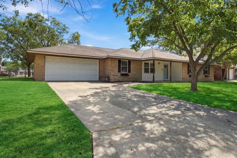 2108 N Village, Bonham TX 75418 - Photo 2