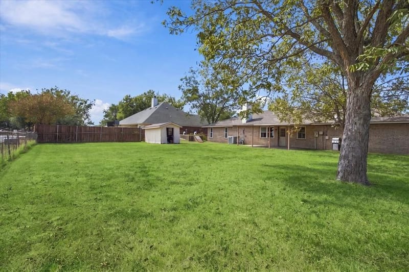 2108 N Village, Bonham TX 75418 - Photo 24