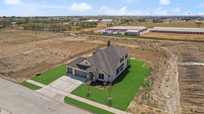 7006 Lilly Lane, Sanger TX 76266 - Photo 6