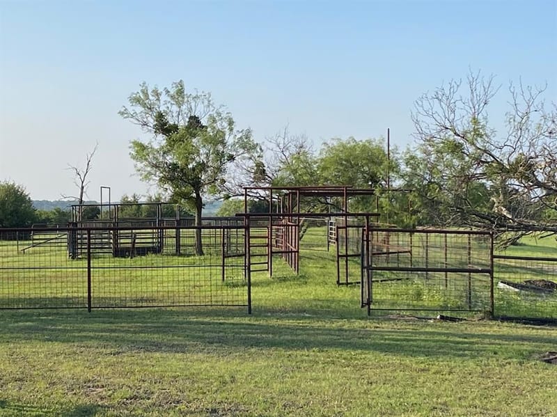 4536 County Road 132, Stephenville TX 76401 - Photo 32