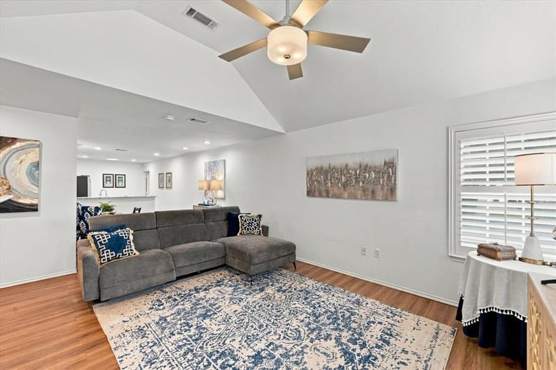 1002 Bridges Drive, Arlington TX 76012 - Photo 9