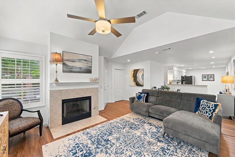 1002 Bridges Drive, Arlington TX 76012 - Photo 10