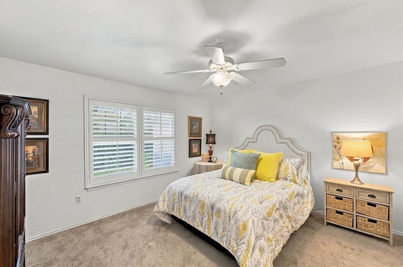 1002 Bridges Drive, Arlington TX 76012 - Photo 21