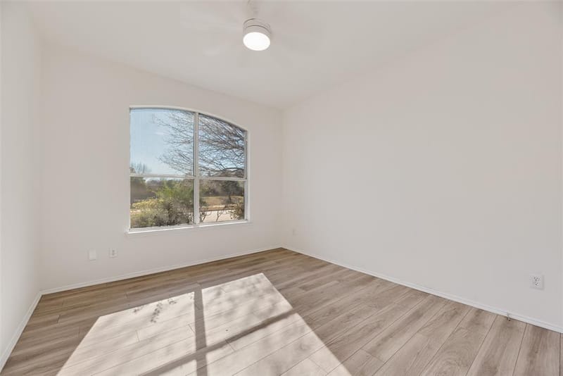 5828 Pine Ridge Boulevard, McKinney TX 75070 - Photo 8