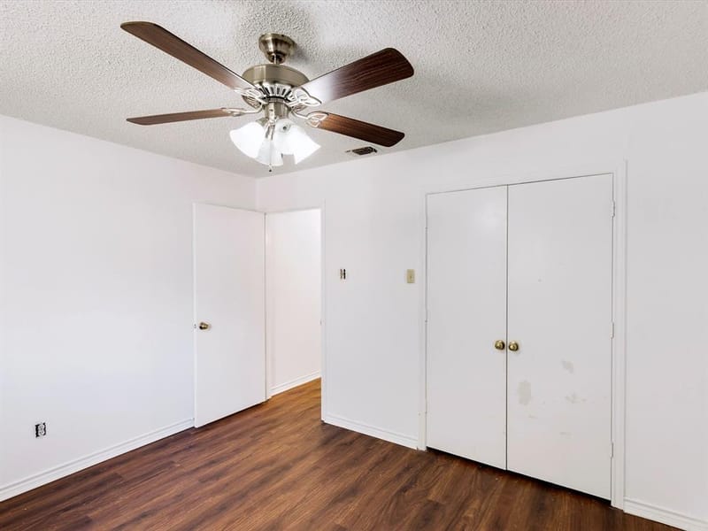 219 N Beltwoods Drive, DeSoto TX 75115 - Photo 16