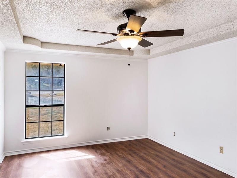 219 N Beltwoods Drive, DeSoto TX 75115 - Photo 12