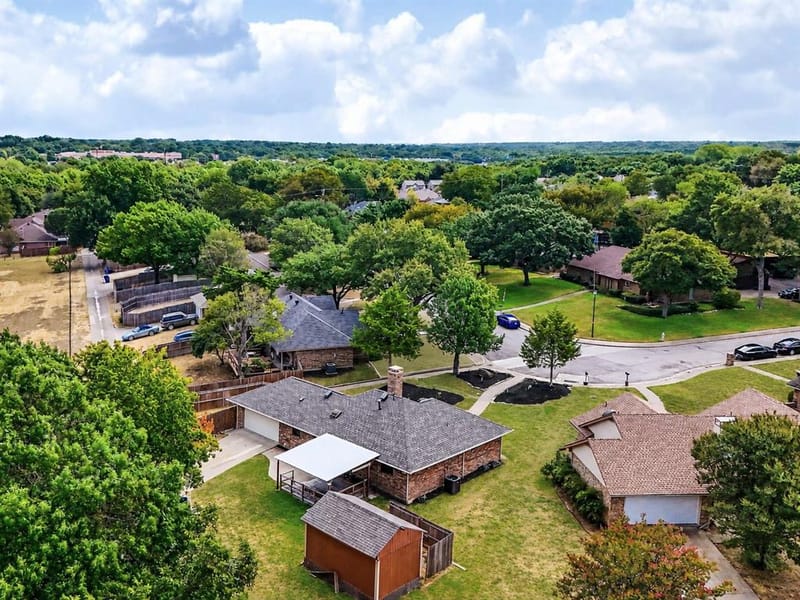 219 N Beltwoods Drive, DeSoto TX 75115 - Photo 7