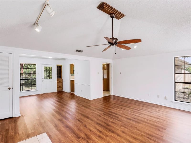219 N Beltwoods Drive, DeSoto TX 75115 - Photo 28
