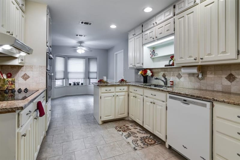 8951 Hialeah Circle N, North Richland Hills TX 76182 - Photo 12
