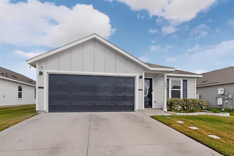 10021 Barasingha Drive, Fort Worth TX 76134 - Photo 2