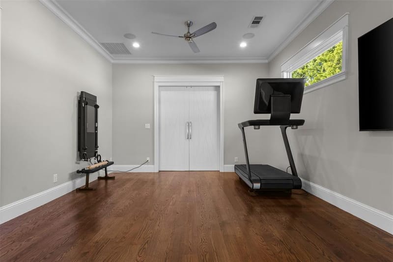 9030 Eustis Avenue, Dallas TX 75218 - Photo 19