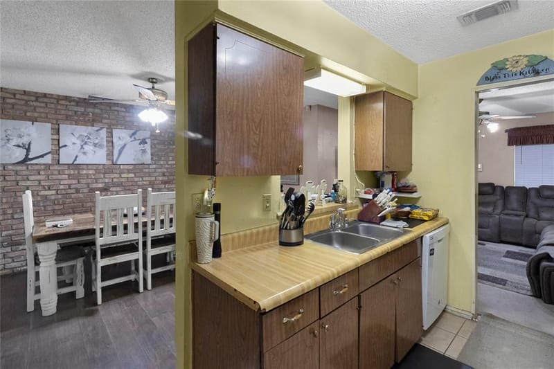 535 Thrush Avenue, Duncanville TX 75116 - Photo 6