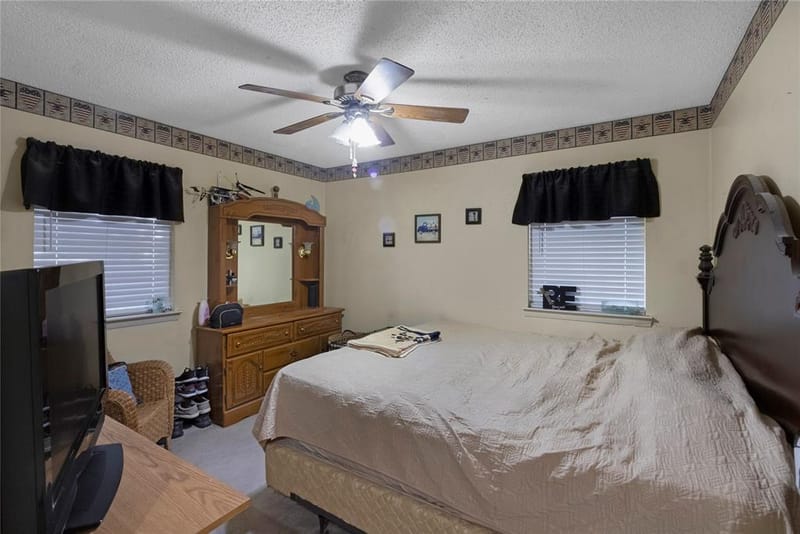 535 Thrush Avenue, Duncanville TX 75116 - Photo 11