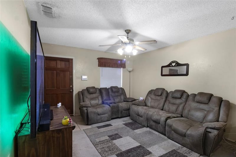 535 Thrush Avenue, Duncanville TX 75116 - Photo 4