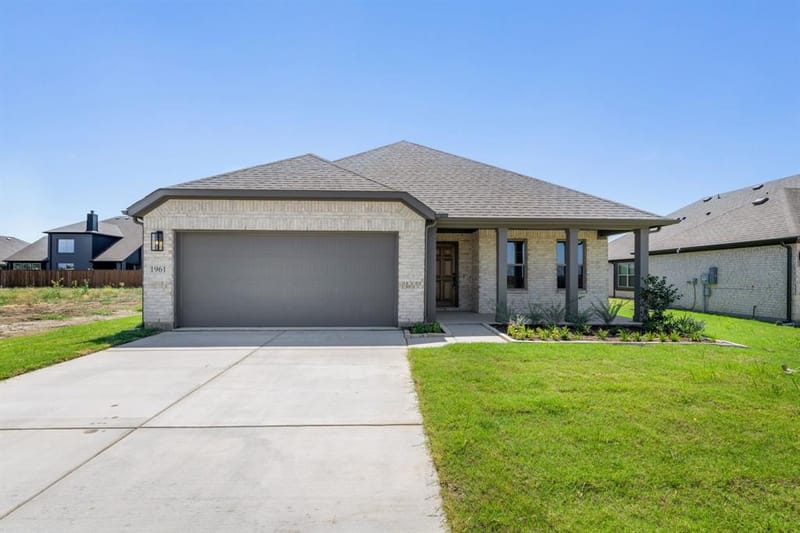 2453 Sundial Lane, Cleburne TX 76031 - Photo 2