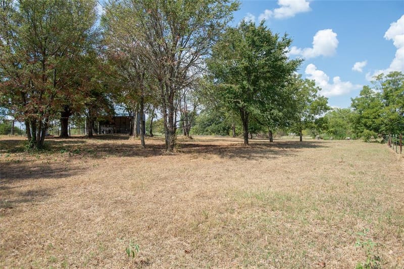 8145 County Road 3250, Chatfield TX 75105 - Photo 32