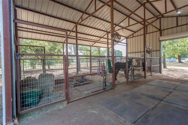 8145 County Road 3250, Chatfield TX 75105 - Photo 28