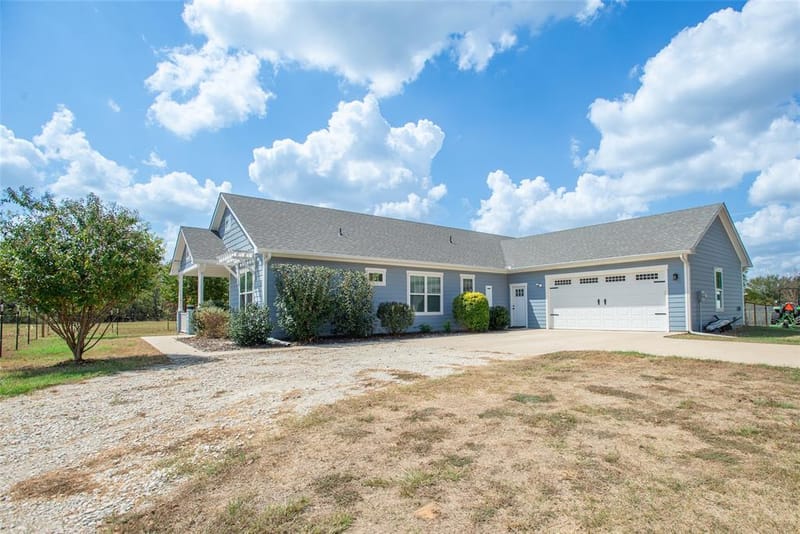 8145 County Road 3250, Chatfield TX 75105 - Photo 37