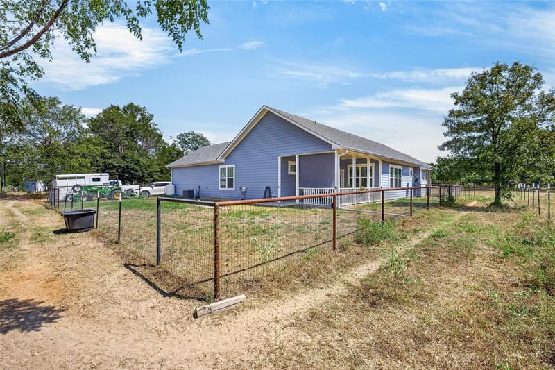8145 County Road 3250, Chatfield TX 75105 - Photo 25