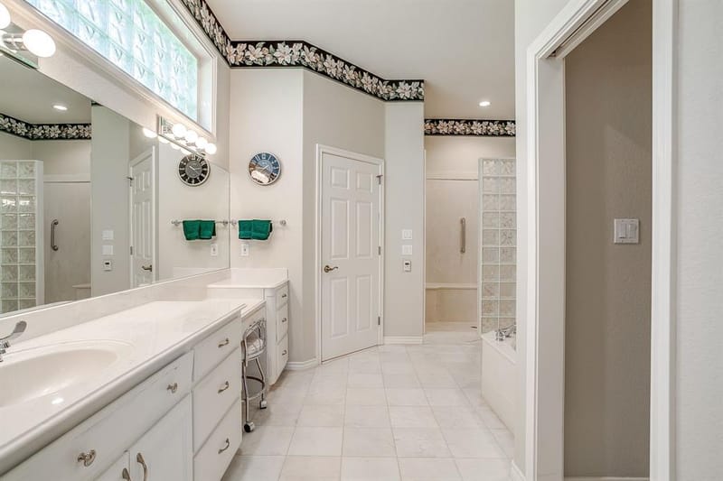 8412 Ravenswood Road, Granbury TX 76049 - Photo 15