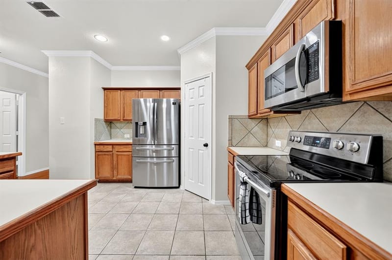 10601 Augusta Lane, Rowlett TX 75089 - Photo 11