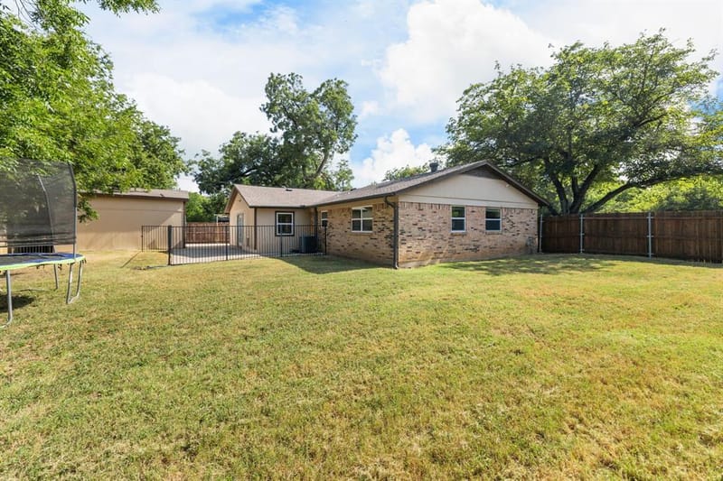 2801 Rosebud Lane, Richland Hills TX 76118 - Photo 35