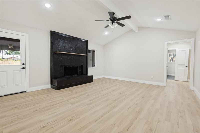 5408 Aspen Lane, Fort Worth TX 76112 - Photo 7