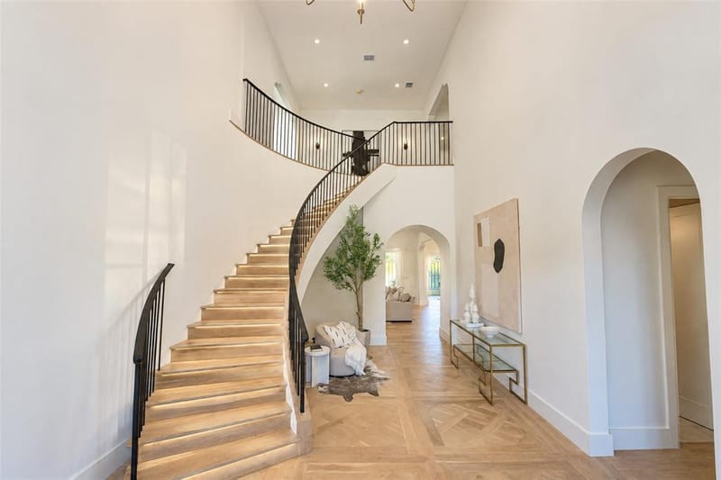 3733 Clover Lane, Dallas TX 75220 - Photo 3