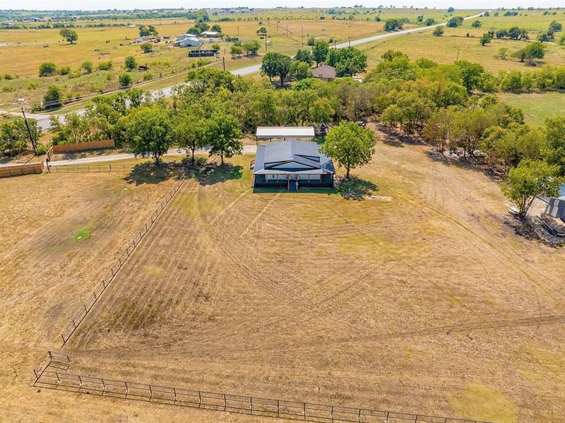 9771 FM 51, Valley View TX 76272 - Photo 38