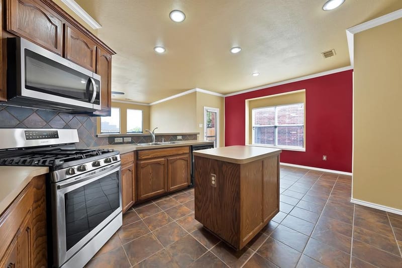 6016 Horse Trap Drive, Fort Worth TX 76179 - Photo 13