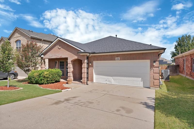 6016 Horse Trap Drive, Fort Worth TX 76179 - Photo 7