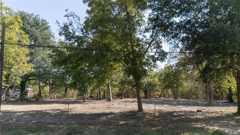 310 A E Main Street, Ladonia TX 75449