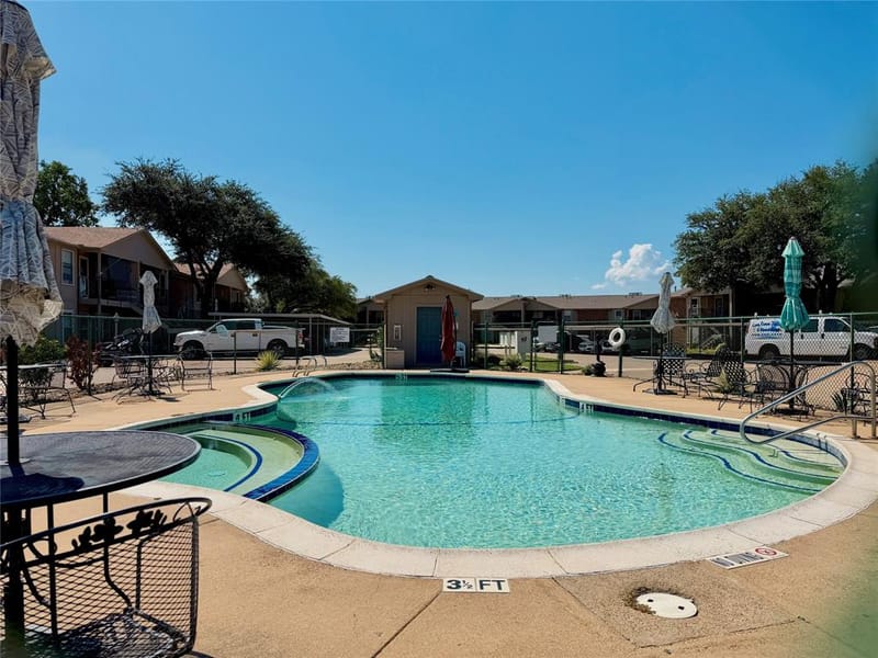 849 GUN BARREL Lane S # E4, Gun Barrel City TX 75156 - Photo 2