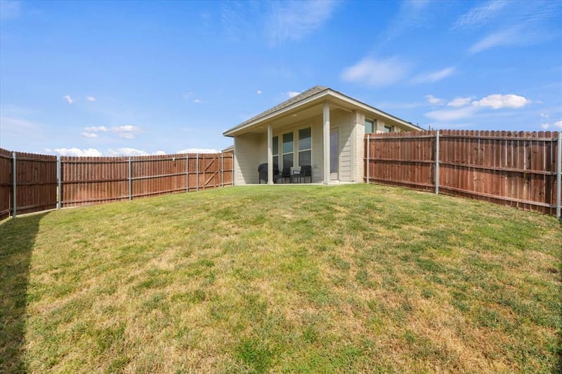 1505 Hermes Lane, Lancaster TX 75134 - Photo 27