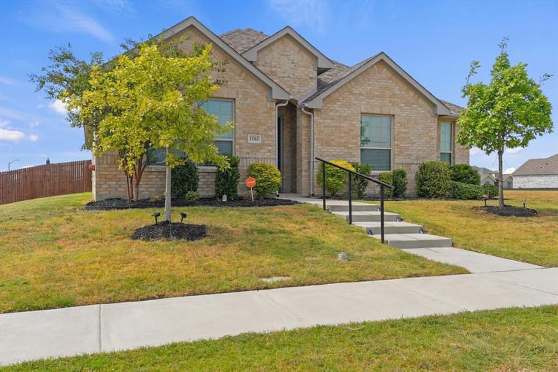 1505 Hermes Lane, Lancaster TX 75134 - Photo 2