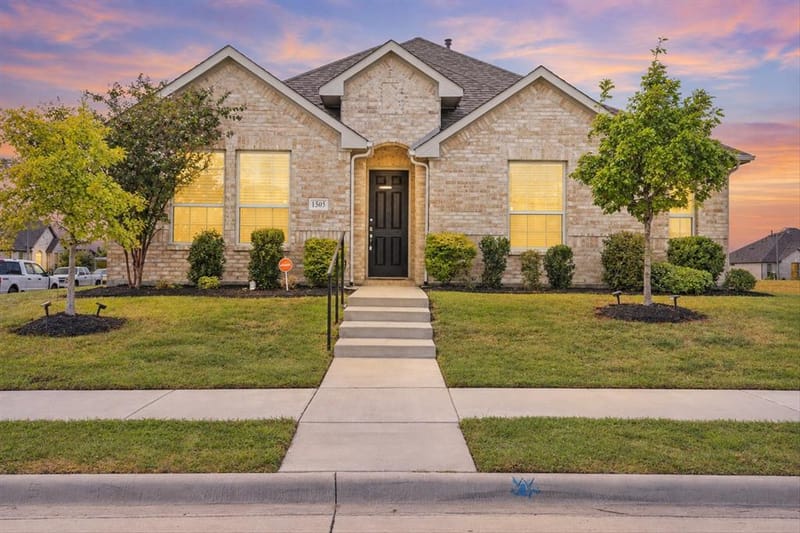 1505 Hermes Lane, Lancaster TX 75134