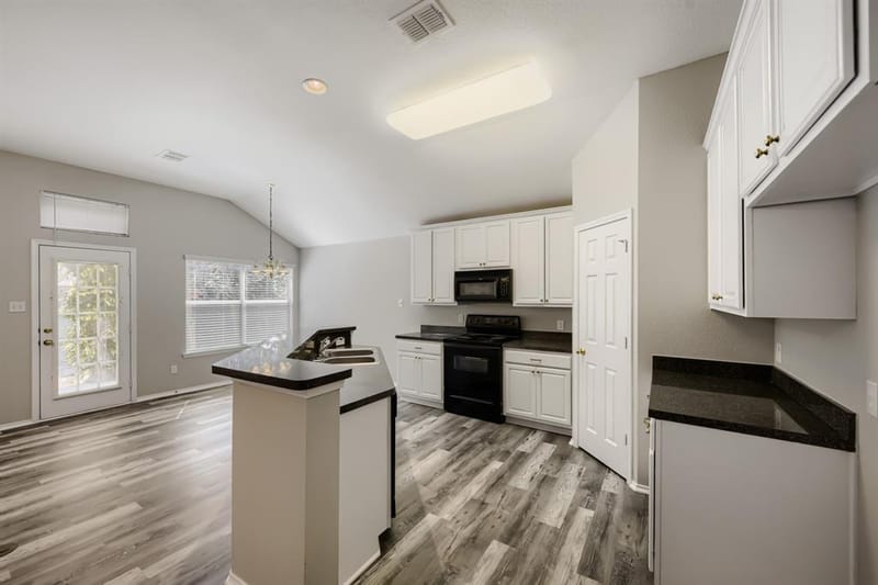 6221 Brooklynn Drive, Fort Worth TX 76179 - Photo 13